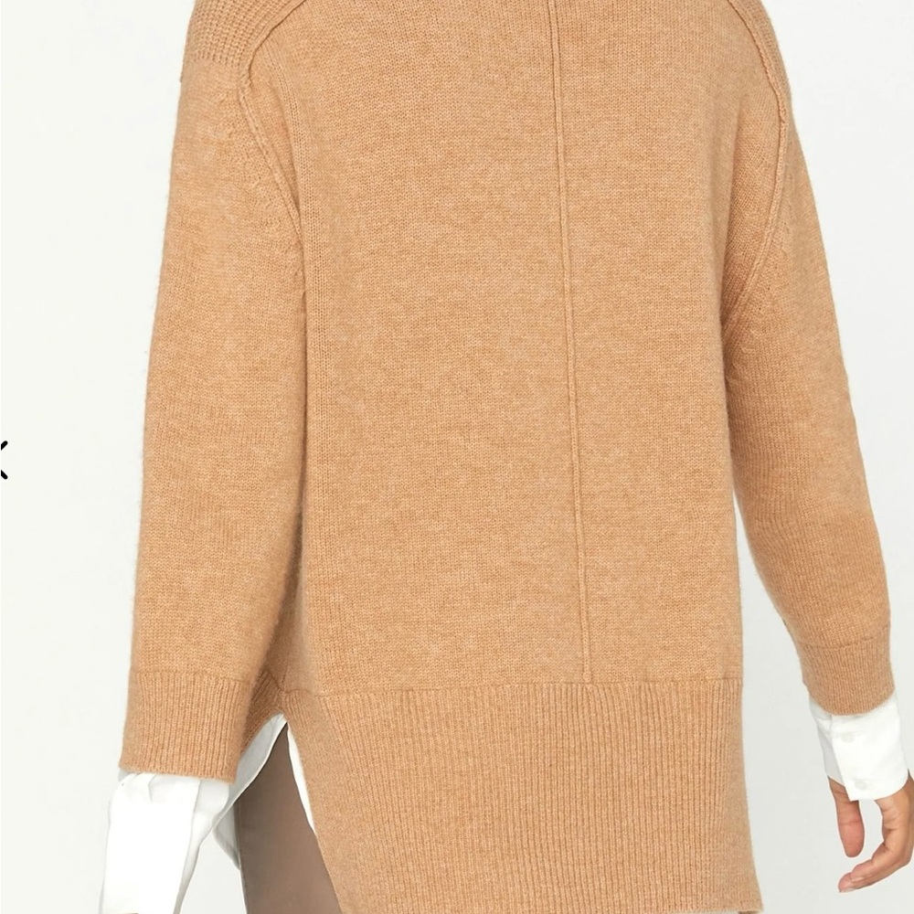 Brochu Walker- The looker Layered V-Neck - Picture 3 of 3